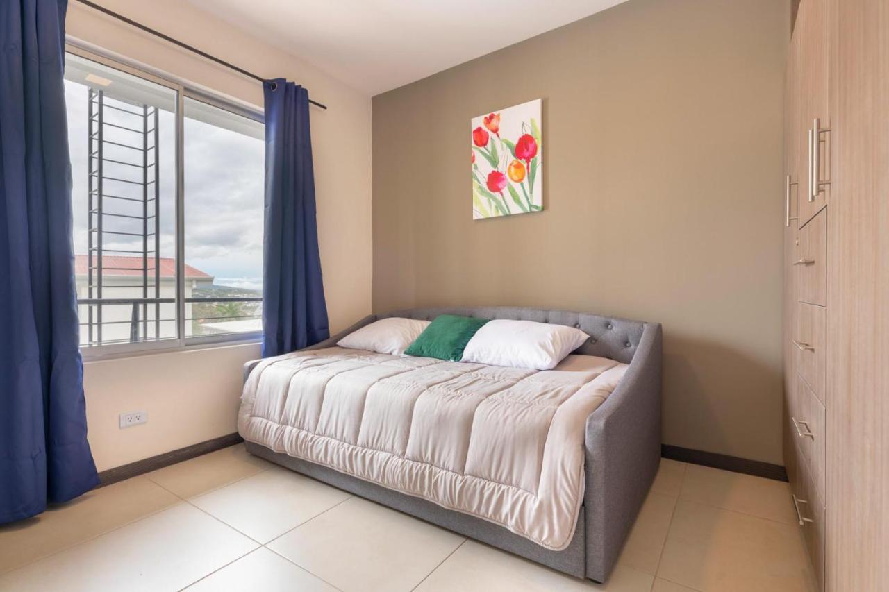 Boulevard Park Apto #27 - 2Bdrm - Selena Segura エレディア エクステリア 写真
