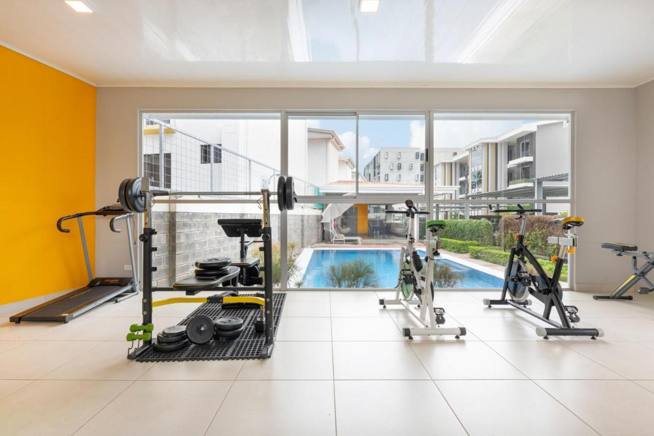 Boulevard Park Apto #27 - 2Bdrm - Selena Segura エレディア エクステリア 写真
